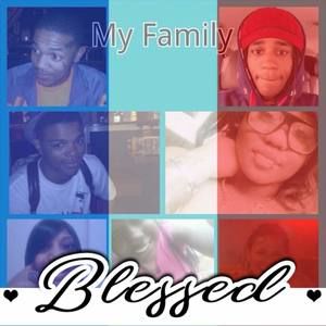 Meet your Posher, Donika